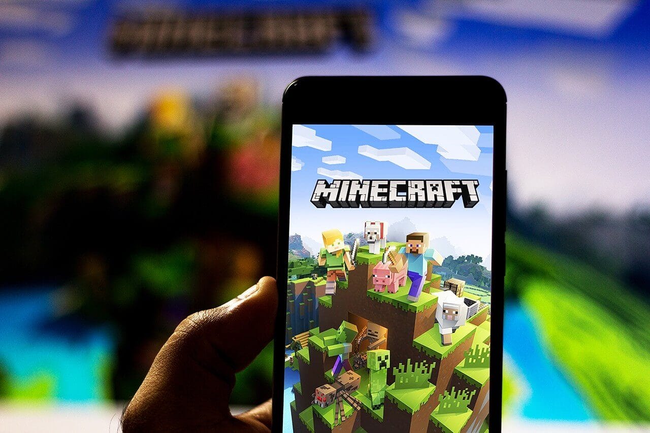 Minecraft sold more on mobile than any other platform in 2012